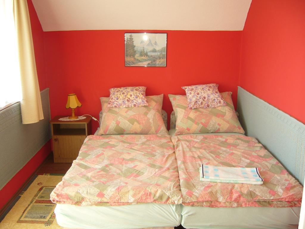 Orszag Apartmanhaz 잘라카로쉬 외부 사진